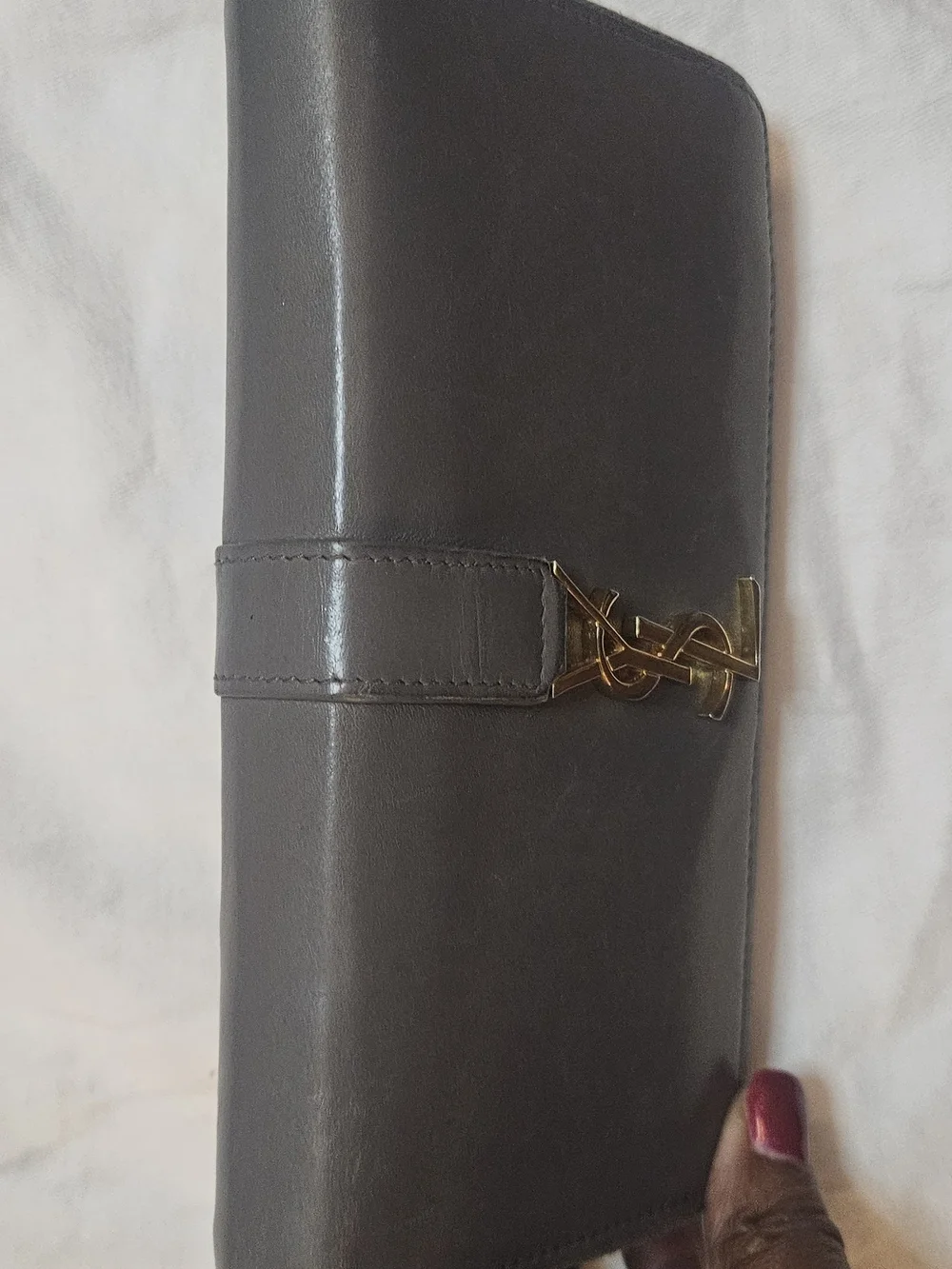 Yves Saint Laurent Gray Leather Zip Wallet with Gold YSL Emblem - Picture 6 of 9